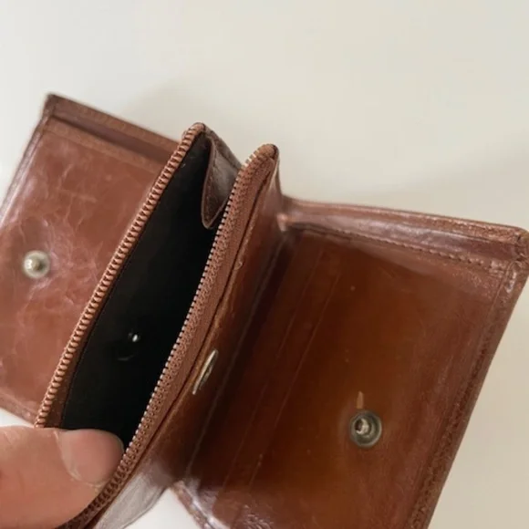 VINTAGE Yves Saint Laurent Tan Leather Wallet - Picture 6 of 10